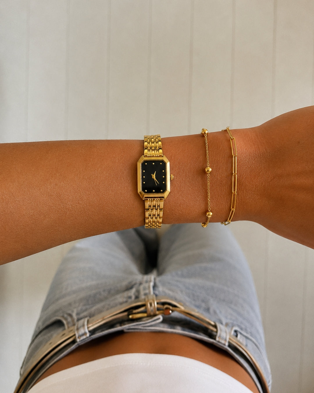 Amara Uhr - Gold / Schwarz