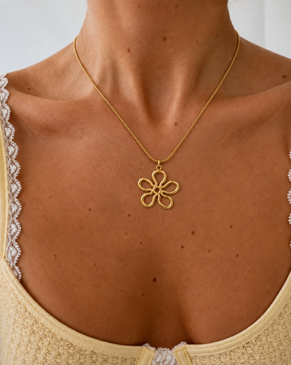 Avela Blumen-Halskette – Gold